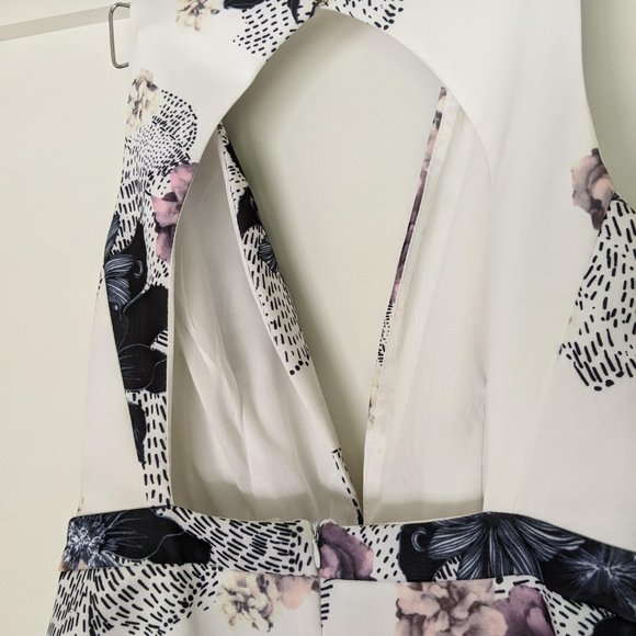 White Floral Romper - Picture 8 of 10